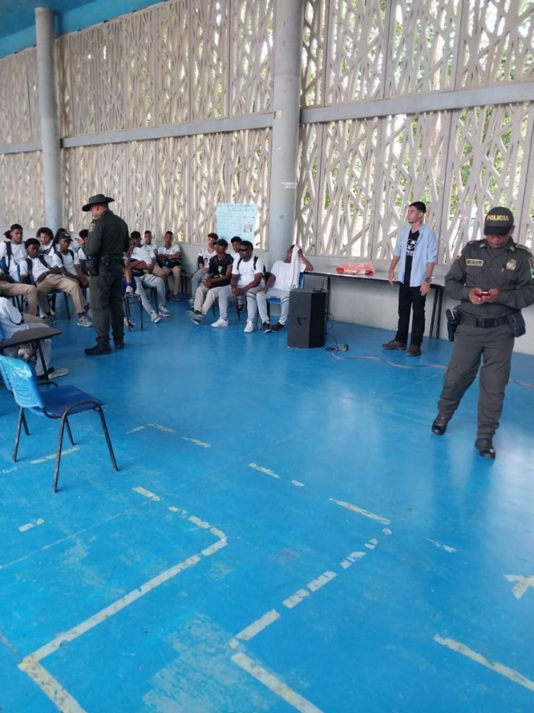 Charla policía ambiental Charla policía ambiental